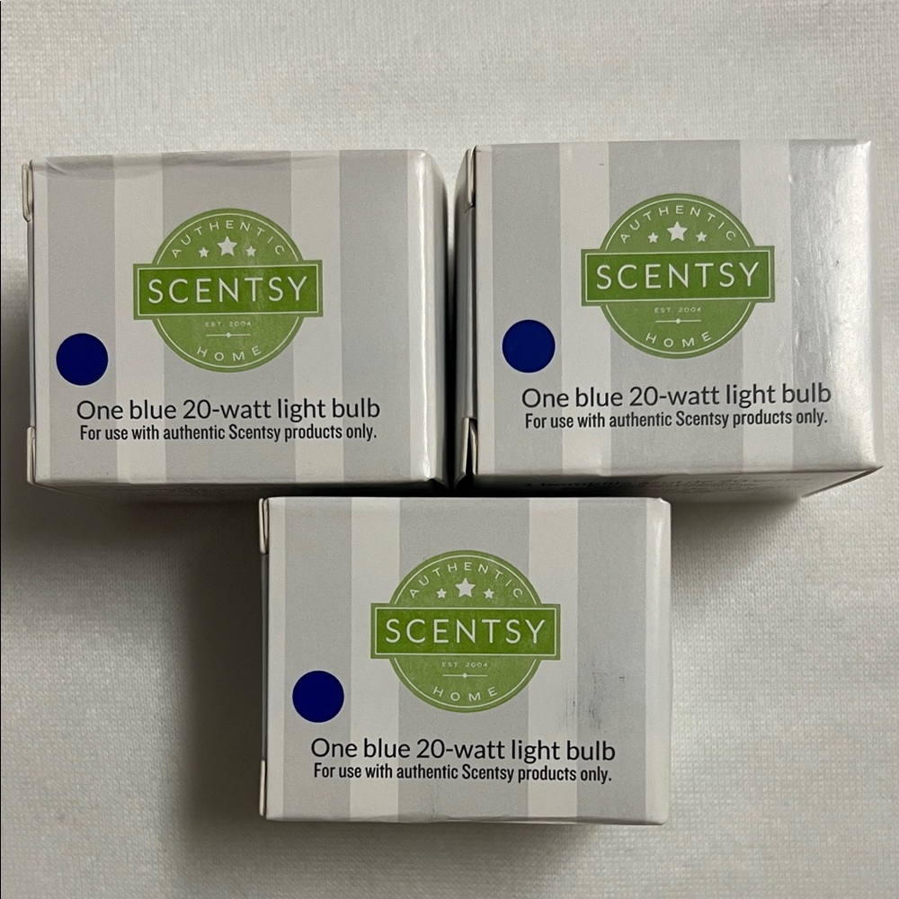 Scentsy Blue 20-Watt Light Bulbs (Pack of 3)